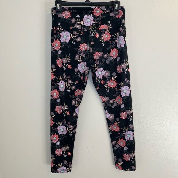 SO Black Floral Print Sporty 7/8 Leggings Crossover Waistband Size Medium - Picture 3 of 10